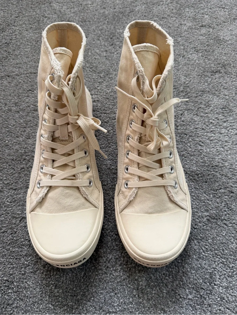 Size 42 - Balenciaga Paris High Top Sneakers cream/White Distressed Canvas - Picture 4 of 9